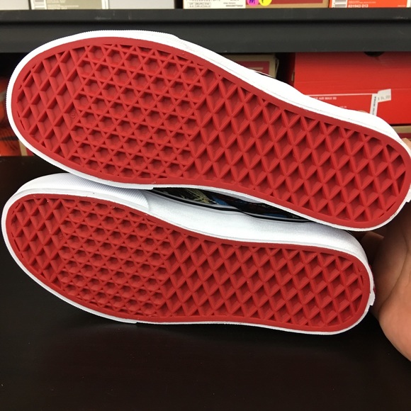 Vans Slip On Marvel Spider Man Black Red Men’s NEW - Picture 4 of 8